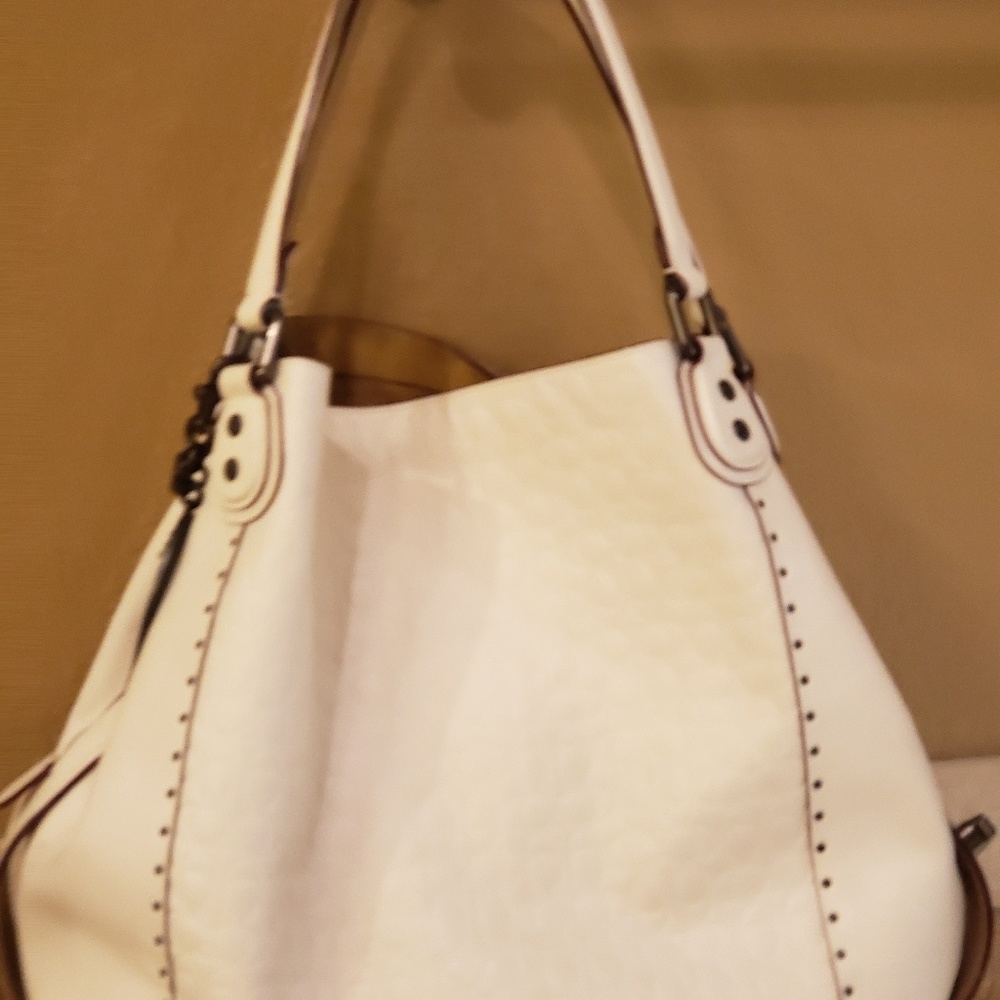 Large beautiful Coach bag in great condition